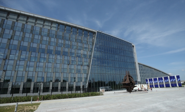 NATO yeni karargahının kapılarını açtı